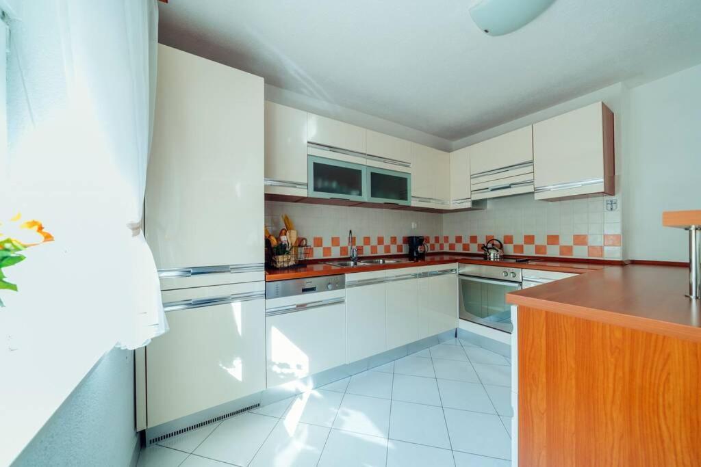 Villa Hope Zmijavci Luaran gambar