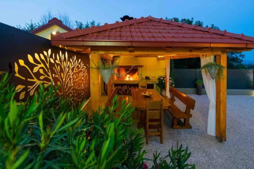 Villa Hope Zmijavci Luaran gambar